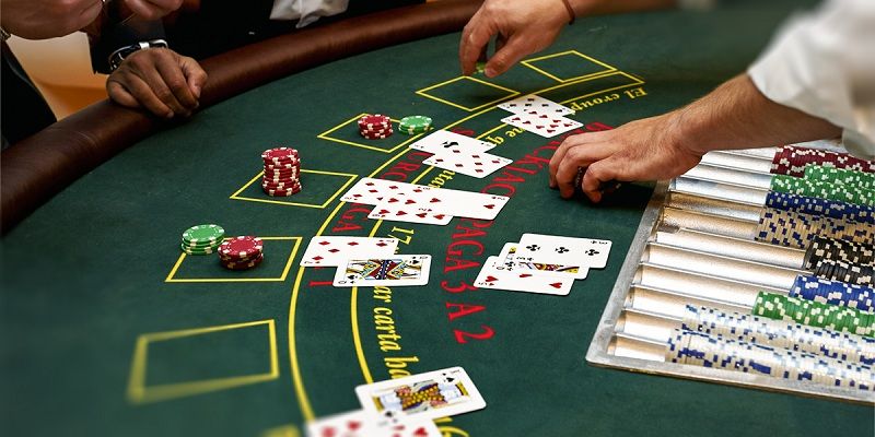 Khám phá luật chơi Poker tại 8KBET